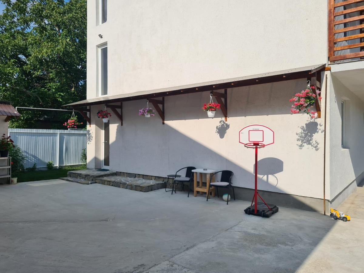 Luca'S Studio 3 ,Close To Therme Bucharest, Airport Otopeni Balotesti Exterior photo